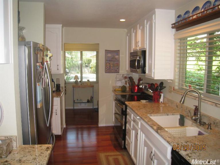 1925 N Berkeley Ave, Turlock, CA 95382 photo 8