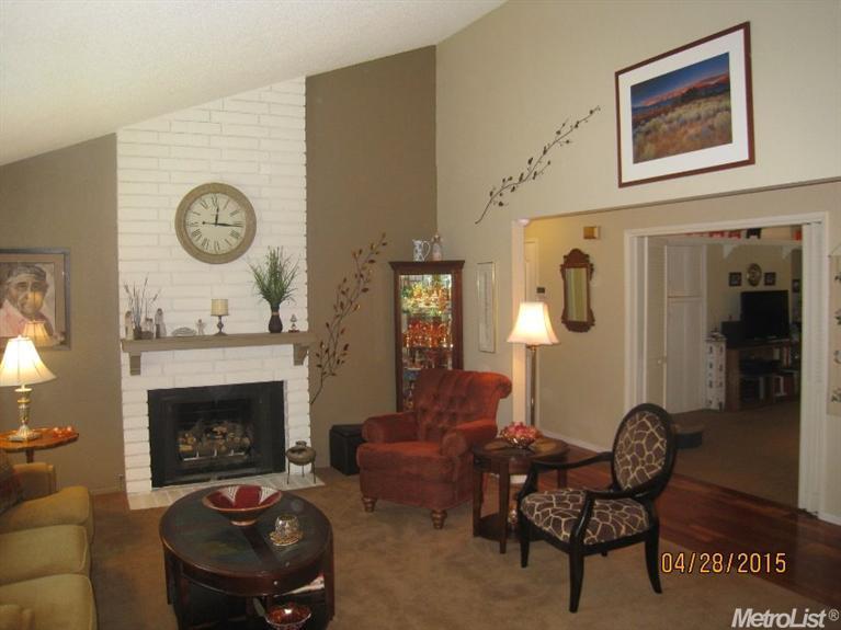 1925 N Berkeley Ave, Turlock, CA 95382 photo 10