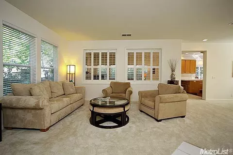 2617 Kalamazoo Pl, Davis, CA 95618 photo 3