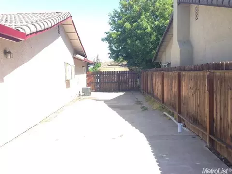 1304 Amanda Dr, Ceres, CA 95307 photo 13