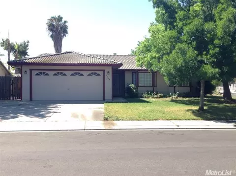 1304 Amanda Dr, Ceres, CA 95307 photo 1