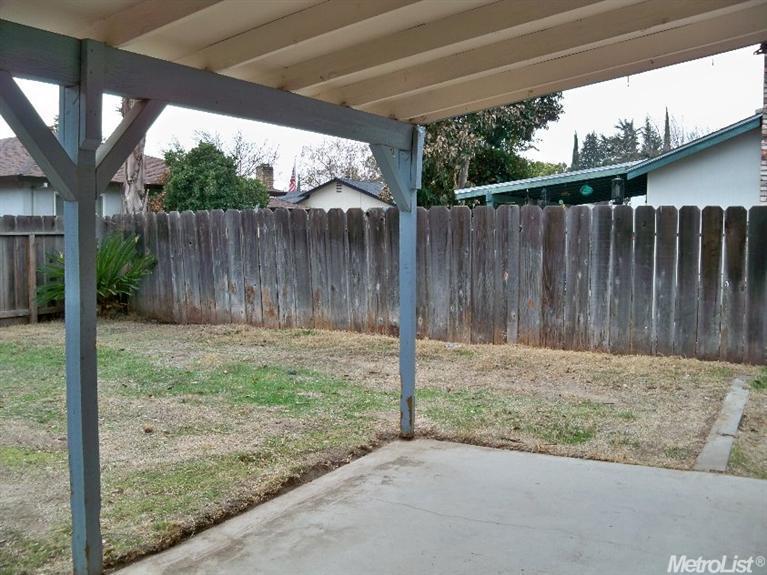 1808 Langton Ln, Modesto, CA 95350 photo 4