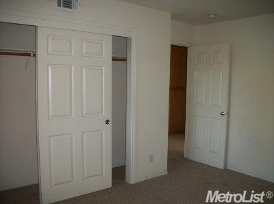 2127 Jayhawk Dr, Lodi, CA 95240 photo 12