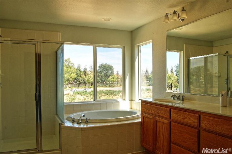 28 Arabian Way, Patterson, CA 95363 photo 10