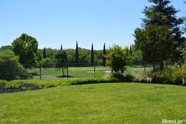 1876 Fairway Oaks Dr, Ripon, CA 95366 photo 4