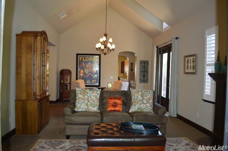 1876 Fairway Oaks Dr, Ripon, CA 95366 photo 11