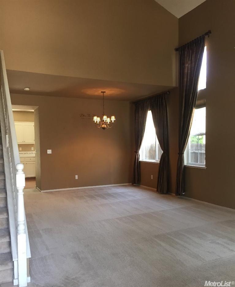1337 Gentry Ln, Tracy, CA 95377 photo 2