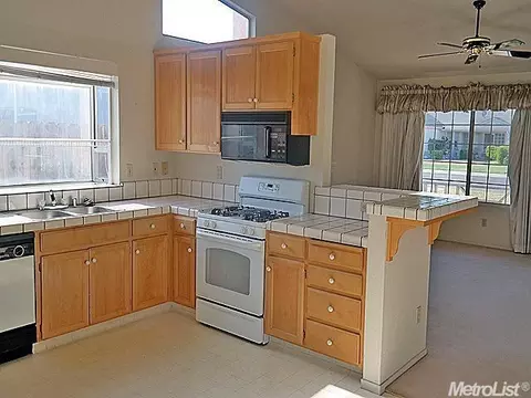 3912 Gable Way, Ceres, CA 95307 photo 3
