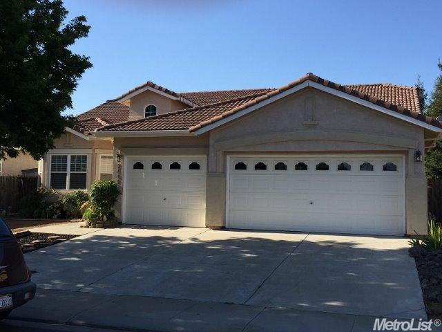 3409 Parkcrest Dr, Modesto, CA 95355 photo 2