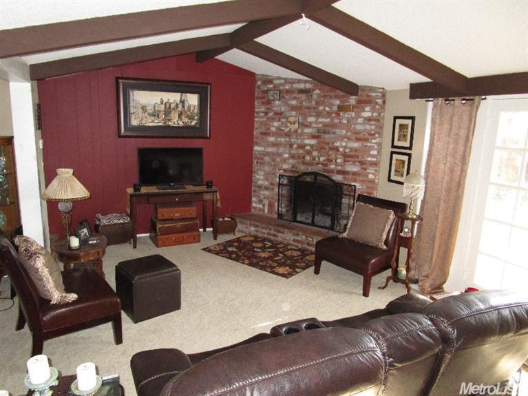 397 Gage St, Planada, CA 95365 photo 7