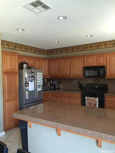 4580 Windchime Way, Tracy, CA 95377 photo 2