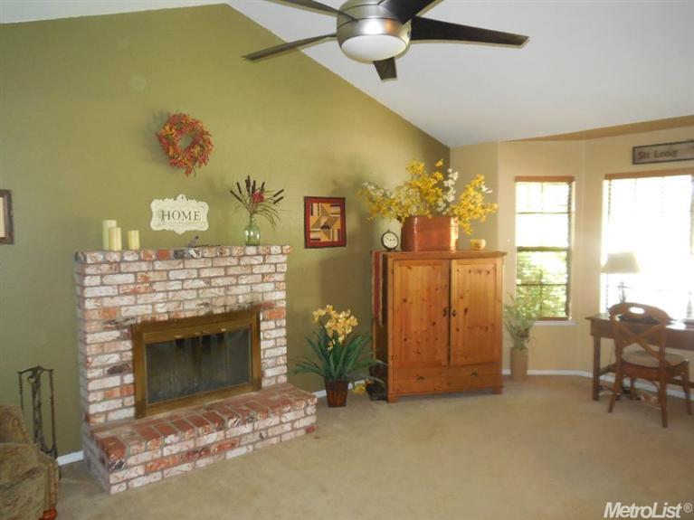 1012 Gettysburg St, Turlock, CA 95382 photo 4