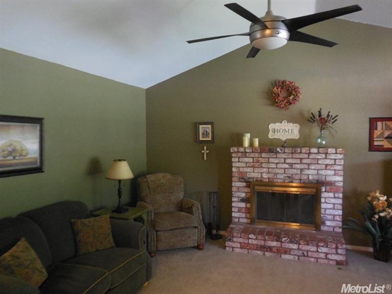 1012 Gettysburg St, Turlock, CA 95382 photo 5