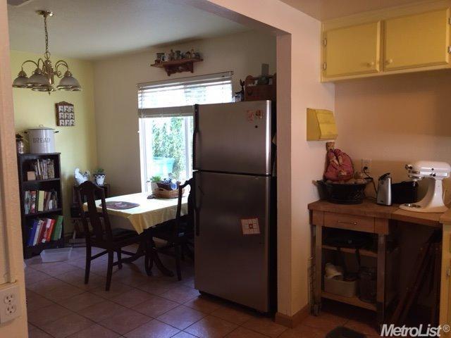 136 Whitethorn Dr, Modesto, CA 95354 photo 7