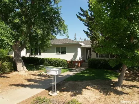 1683 E Canal Dr, Turlock, CA 95380 photo 2