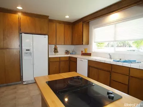 1683 E Canal Dr, Turlock, CA 95380 photo 16
