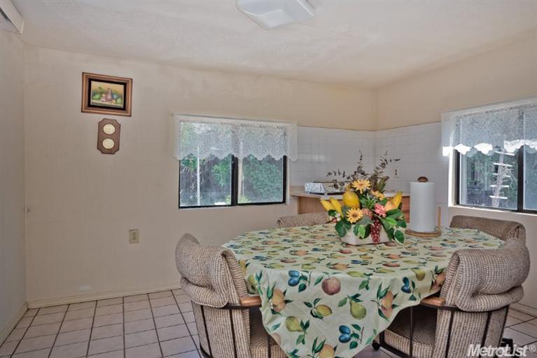 369 Gardner Pl, Lathrop, CA 95330 photo 5