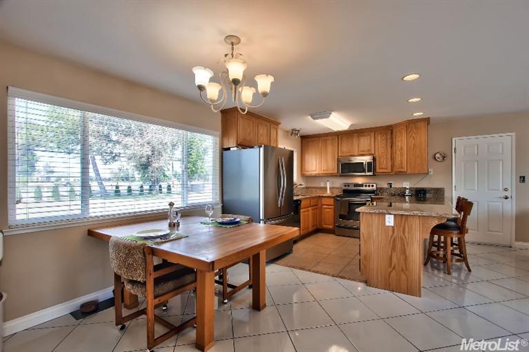 9543 Dillard Rd, Wilton, CA 95693 photo 2