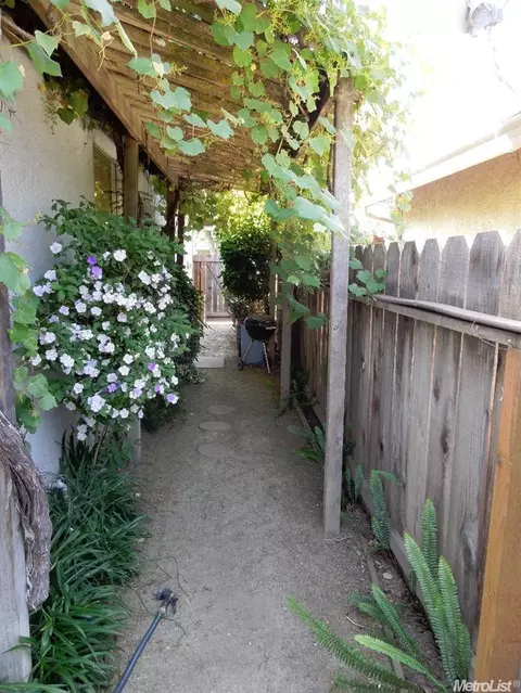 2013 Sharilyn Dr, Modesto, CA 95355 photo 18