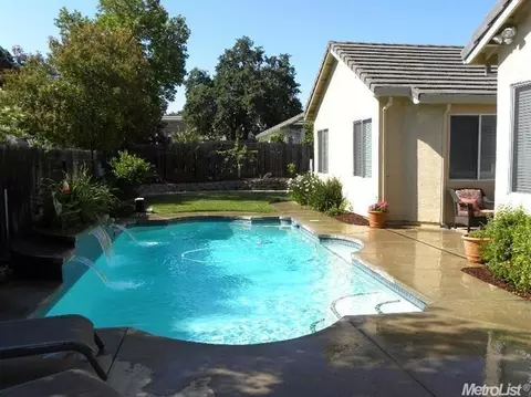 4722 Hackberry Ln, Carmichael, CA 95608 photo 4
