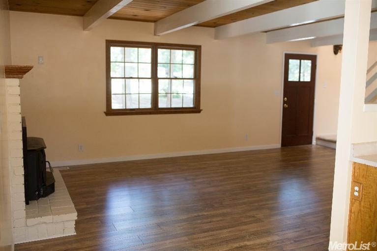 2884 Shadow Ln, Pollock Pines, CA 95726 photo 3