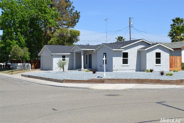244 Quiet St, Ripon, CA 95366 photo 2