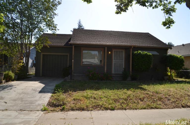318 Bodem St, Modesto, CA 95350 photo 1