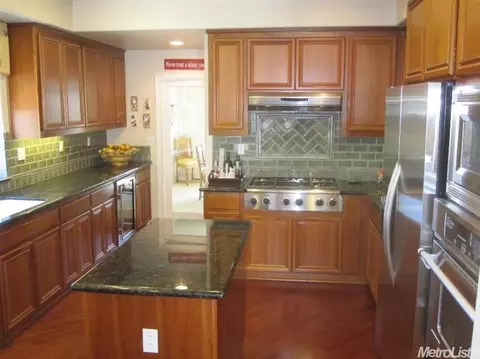 1581 Baigorry St, Tracy, CA 95304 photo 3