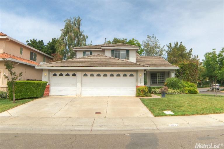 3913 Vistosa Ct, Davis, CA 95618 photo 3