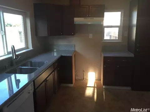 855 High St, Turlock, CA 95380 photo 8