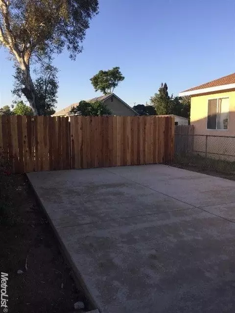 855 High St, Turlock, CA 95380 photo 3