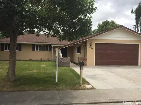 1640 Locke Rd, Modesto, CA 95355 photo 2