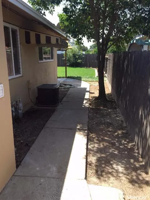 1640 Locke Rd, Modesto, CA 95355 photo 8