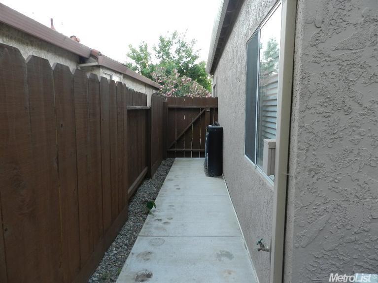 3921 Shawnee Dr, Modesto, CA 95356 photo 23