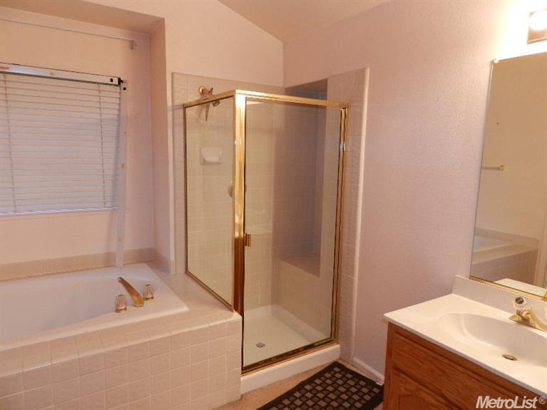 3921 Shawnee Dr, Modesto, CA 95356 photo 18