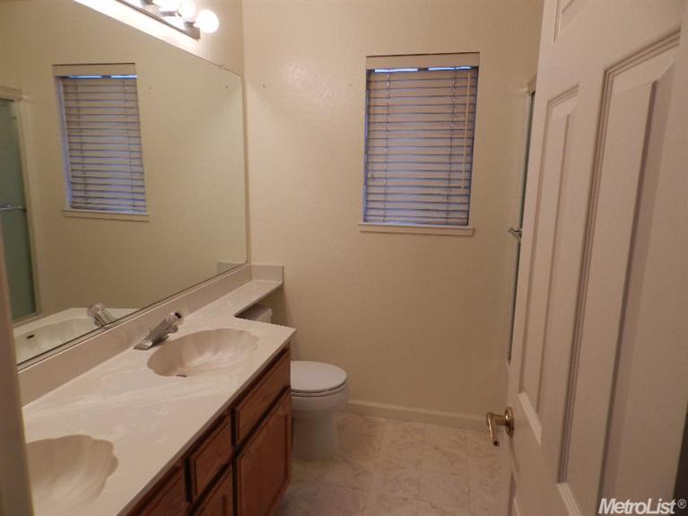 3921 Shawnee Dr, Modesto, CA 95356 photo 10