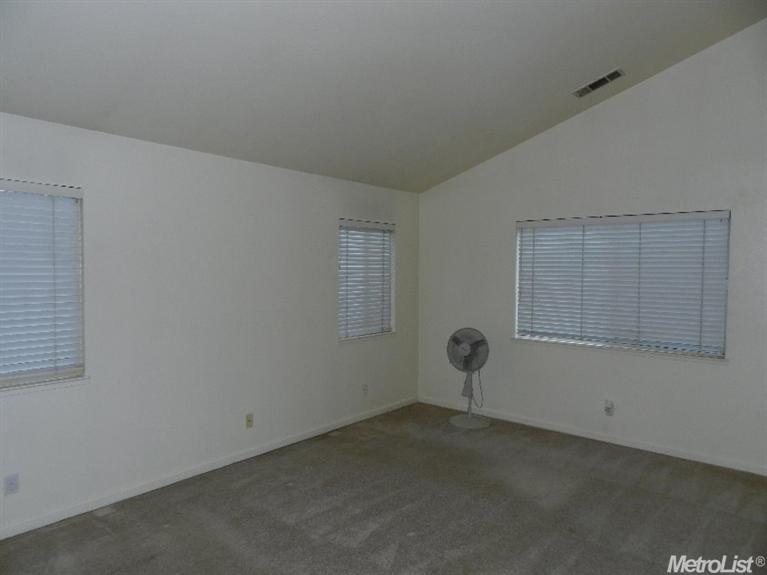 3921 Shawnee Dr, Modesto, CA 95356 photo 15