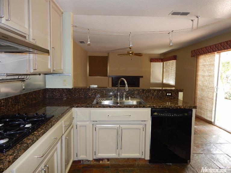 8320 Raffia Ct, Antelope, CA 95843 photo 4