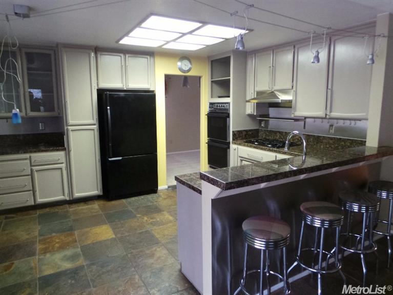 8320 Raffia Ct, Antelope, CA 95843 photo 5
