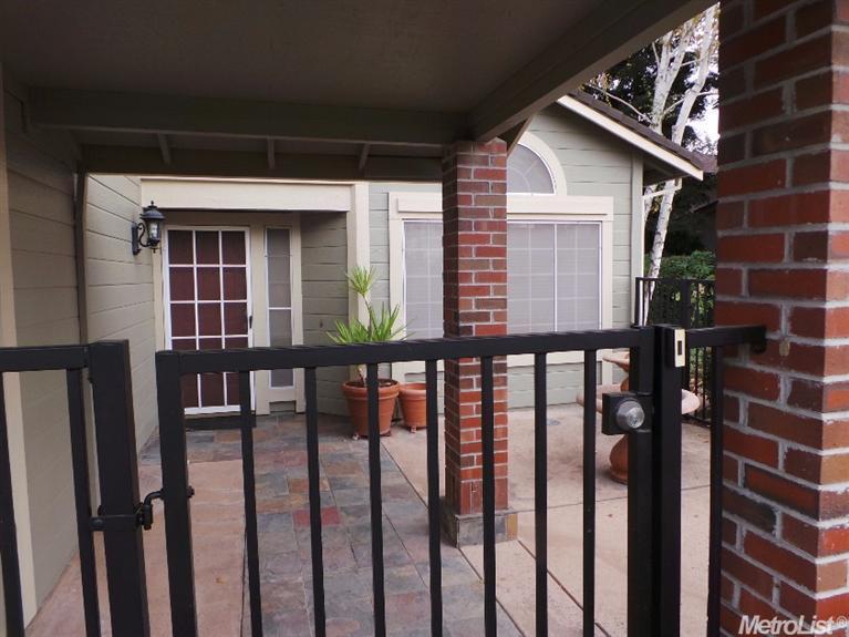 8320 Raffia Ct, Antelope, CA 95843 photo 3