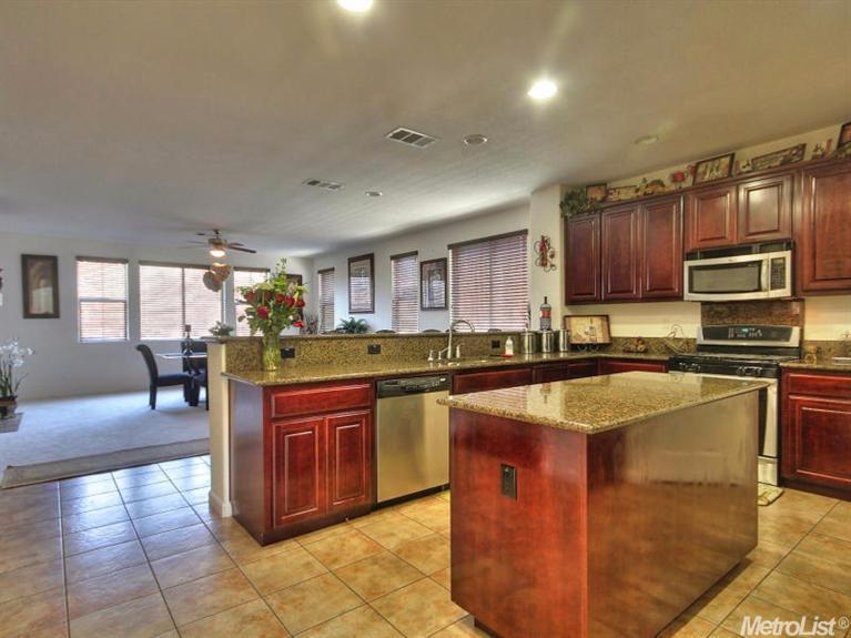 8971 Sand Trap Ct, Patterson, CA 95363 photo 6