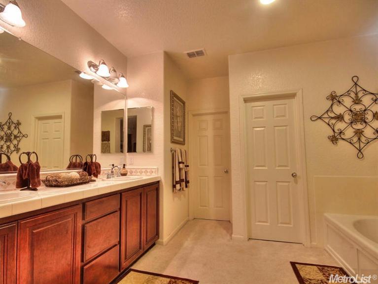 8971 Sand Trap Ct, Patterson, CA 95363 photo 18