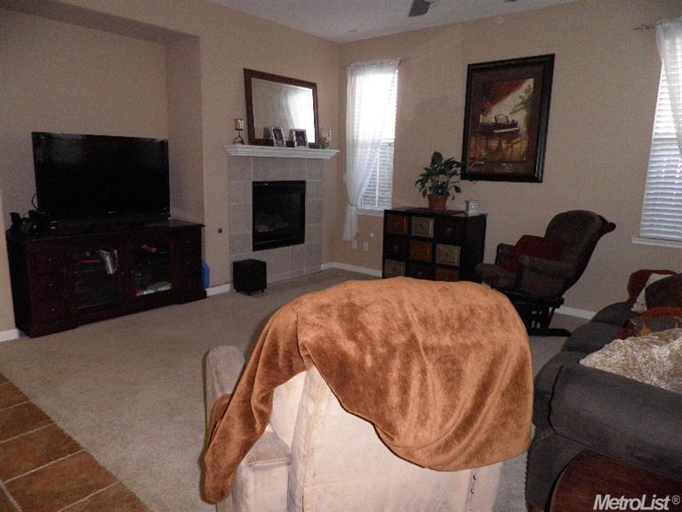 9392 Vintner Cir, Patterson, CA 95363 photo 5