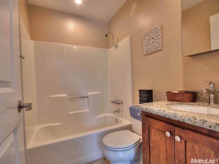 205 Barros St, Patterson, CA 95363 photo 12