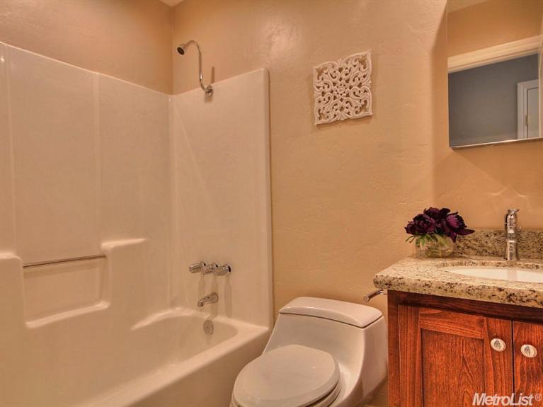205 Barros St, Patterson, CA 95363 photo 10