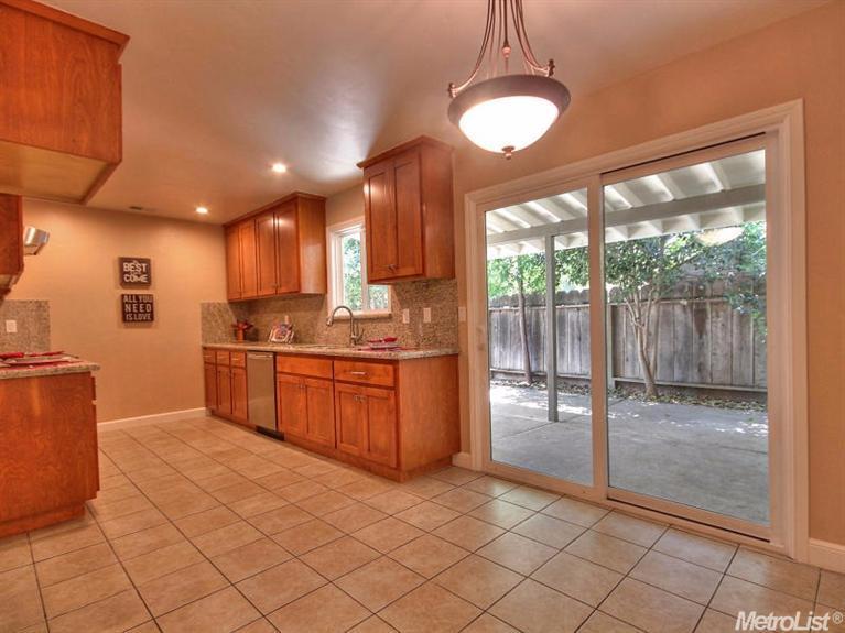 205 Barros St, Patterson, CA 95363 photo 6
