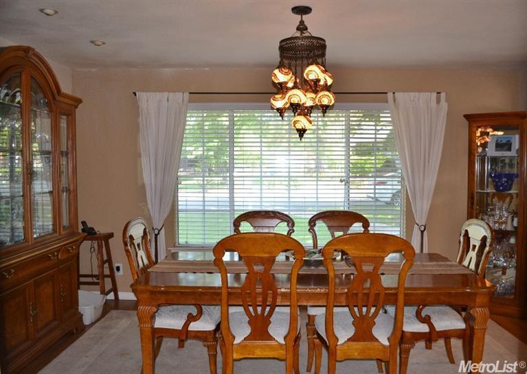 4266 Oak Knoll Dr, Carmichael, CA 95608 photo 10