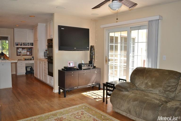 4266 Oak Knoll Dr, Carmichael, CA 95608 photo 6