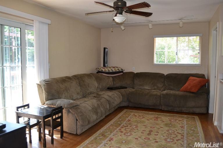 4266 Oak Knoll Dr, Carmichael, CA 95608 photo 8