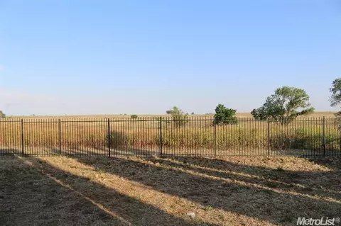 10882 Woodring Dr, Mather, CA 95655 photo 7
